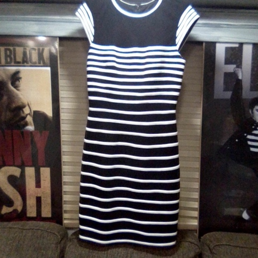 Betsy and Adam dress size 6